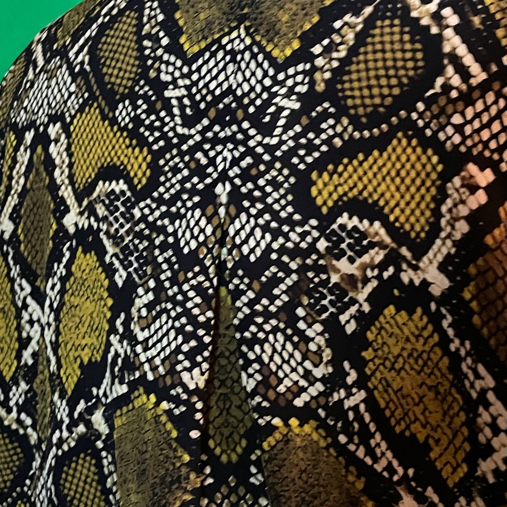 Kobi Halperin Brandy Silk Blouse Marigold Multi Snakeskin Print Sz Large NWT 🔥 - Picture 5 of 10